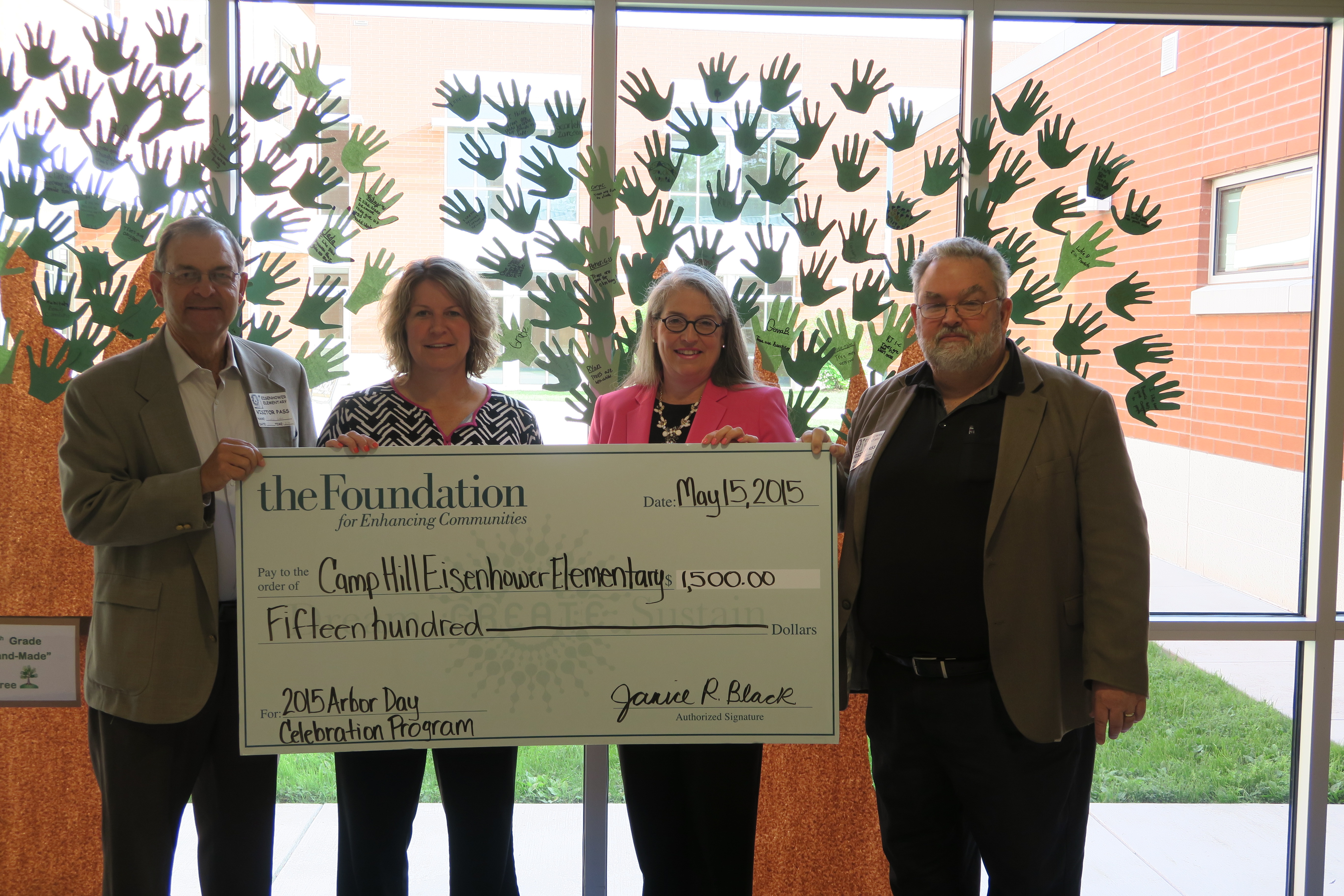 Camp Hill Community Foundation Awards $1,500 to Camp Hill Eisenhower Elementary